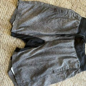 Lululemon Men's PaceBreaker 6" special edition Shorts